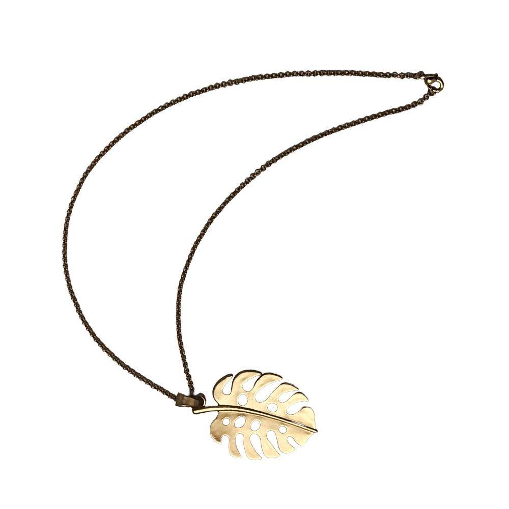 Fleur De Lisa Pendant Necklace